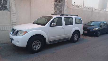 Manama, Vehicles, Cars & Trucks , BHD 1800,  Nissan Pathfinder,  2010,  Automatic,  102000 KM,