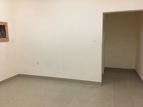 Manama, Staff Accomodation, BHD 200,  Eker: Staff/Labour  Accommodation For Rent (3-bedroom Flat)