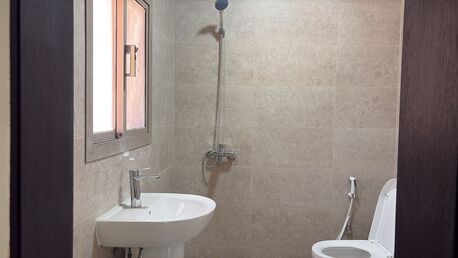 Manama, Apartments, Flats, Houses & Villas, BHD 180/month,  1 BR,  1 BHK Flat For Rent In Jufair With EWA