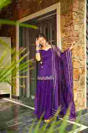 Jaipur, Clothing & Accessories, INR 6500,  Buy ZenAlyaa Zari Zikar Kurta Set Online