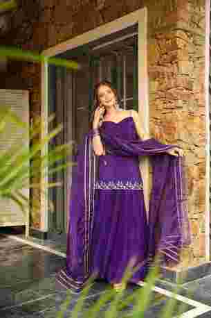 Jaipur, Clothing & Accessories, INR 6500,  Buy ZenAlyaa Zari Zikar Kurta Set Online