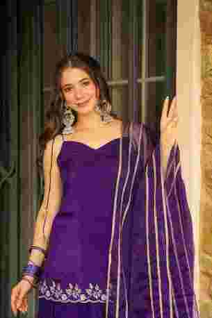 Jaipur, Clothing & Accessories, INR 6500,  Buy ZenAlyaa Zari Zikar Kurta Set Online