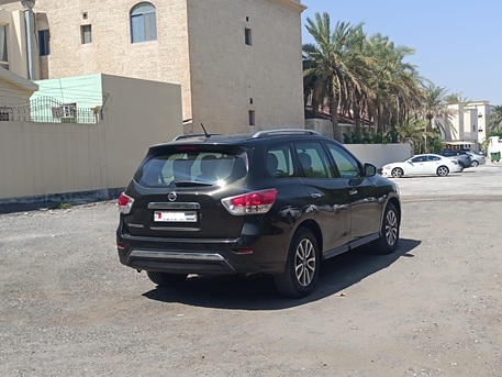 Manama, Vehicles, Cars & Trucks , BHD 2900,  NISSAN PATHFINDER,  2015,  Automatic,  81000 KM,  AGENCY SERVICE