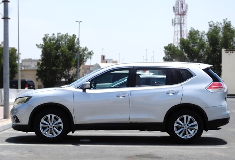 Manama, Vehicles, Cars & Trucks , BHD 3700,  Nissan X-Trail,  2017,  Automatic,  168000 KM,    MODEL FOR SALE
