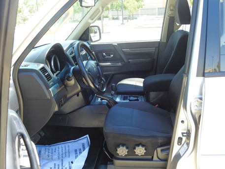 Manama, Vehicles, Cars & Trucks , BHD 5500,  Mitsubishi Pajero,  2019,  Automatic,  76000 KM,    MODEL, EXCELLENT CONDITION FOR SALE