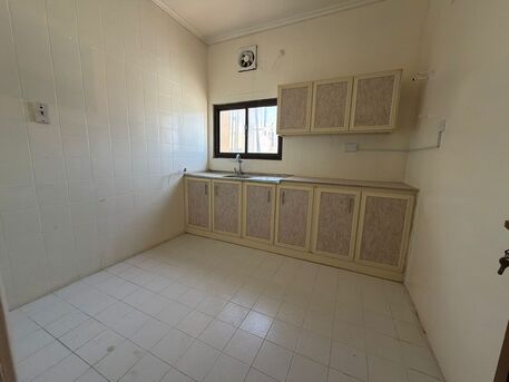 Mahooz, Offices, BHD 250,  Office Flat For Rent In Mahooz | Near Tropicana | Prime Commercial Location