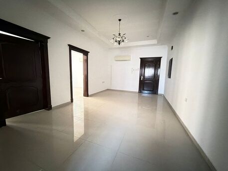 Mahooz, Offices, BHD 300,  Office Flat For Rent In Mahooz | Near Tropicana | Prime Commercial Location