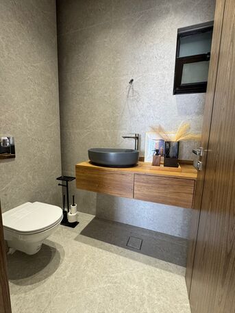 Amman, Apartments, Flats, Houses & Villas, JOD 15000/year,  Furnished,  3 BR,  220 Sq. Meter,  Furnished Apartment For Rent