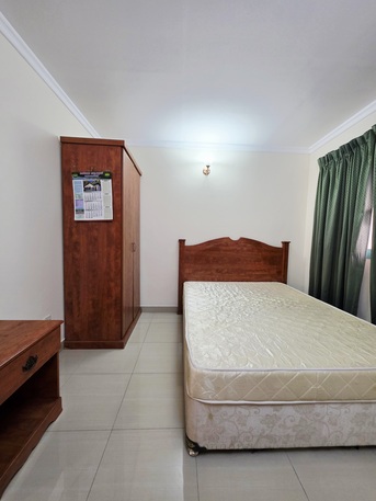 Hoora, Apartments, Flats, Houses & Villas, BHD 200/month,  Furnished,  1 BR,  - Parking, WiFi - Fully Furnished 1 BHK Flat With Ewa @200/ BD In Hoora