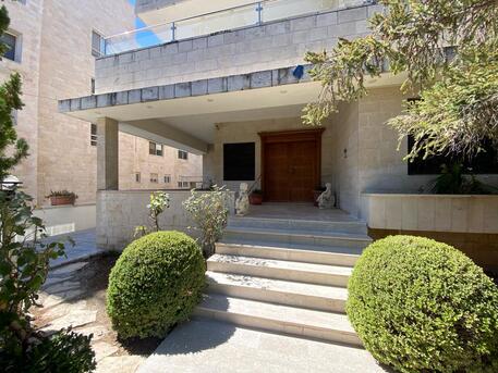Abdoun, Apartments, Flats, Houses & Villas, JOD 30000/year,  4 BR,  320 Sq. Meter,  Garden Apartment For Rent In Abdoun