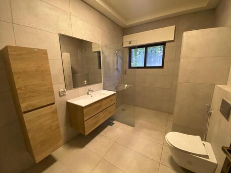 Abdoun, Apartments, Flats, Houses & Villas, JOD 30000/year,  4 BR,  320 Sq. Meter,  Garden Apartment For Rent In Abdoun