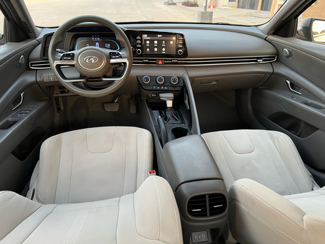 Riyadh, Vehicles, Cars & Trucks , SAR 52000,  Hyundai Elantra,  2024,  Automatic,  124 KM,   Smart   1.6 L In Original Condition