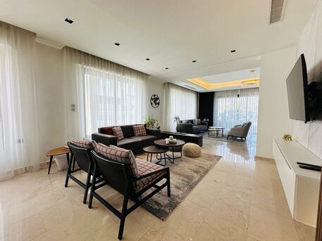 Amman, Apartments, Flats, Houses & Villas, JOD 24000/year,  Furnished,  3 BR,  210 Sq. Meter,  Luxury Furnished Apartment For Rent In Jabal Amman