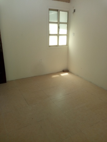 Salmaniya, Apartments, Flats, Houses & Villas, BHD 125/month,  2 BR,  2 Bedroom 1 Bathroom Flat For Rent In Salmaniya
