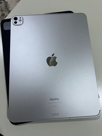 Riyadh, Tablet Computers, SAR 4800,  Apple IPad Pro 13-inch M4 256GB Wi-Fi + Cellular + Apple Pencil Pro + Magic Keyboard