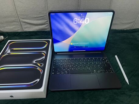 Riyadh, Tablet Computers, SAR 4800,  Apple IPad Pro 13-inch M4 256GB Wi-Fi + Cellular + Apple Pencil Pro + Magic Keyboard