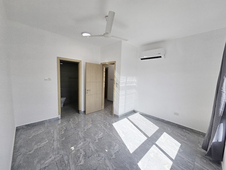 Manama, Apartments, Flats, Houses & Villas, BHD 250/month,  2 BR,  80 Sq. Meter,  2BHK Apartment In Manama With AC + Car Park + EWA