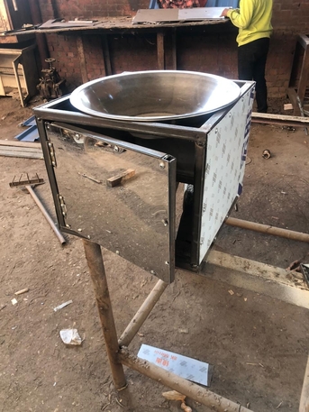 Riyadh, Toys & Games, SAR 1800,  Italian Motor Cotton Candy Machine For Sale Working Condition And Well‑maintained.