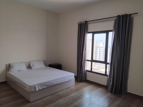 Hoora, Apartments, Flats, Houses & Villas, BHD 280/month,  Furnished,  2 BR,  2 Bath,Ewa,Wi-Fi,parking,S-Pool,fully Furnished Flat 4 Rent N Hoora@Inclusive 33112437