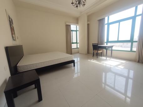 Juffair, Apartments, Flats, Houses & Villas, BHD 370/year,  Amazing Offer 2 Bhk At Juffair Just 370