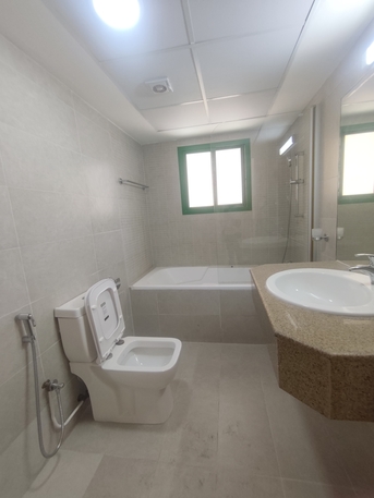 Juffair, Apartments, Flats, Houses & Villas, BHD 370/year,  Amazing Offer 2 Bhk At Juffair Just 370
