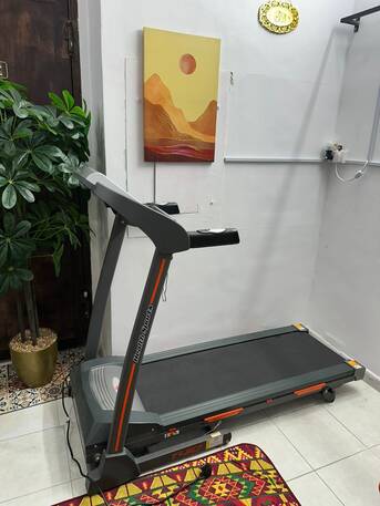 Khobar, Sporting Goods, SAR 900,  Health Sport T410 Motorized Treadmill - Excellent Condition - 900 SAR
