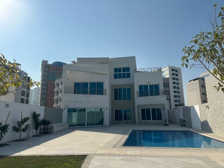 Amwaj Islands, Apartments, Flats, Houses & Villas, BHD 2200/month,  Furnished,  5 BR,  500 Sq. Meter,  LUXURY BEACHFRONT 5BR VILLA IN AMWAJ ISLANDS |  PRIVATE POOL | SEA VIEW | EWA INCLUSIVE