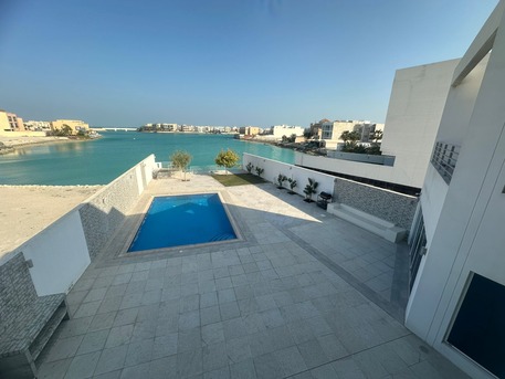 Amwaj Islands, Apartments, Flats, Houses & Villas, BHD 2200/month,  Furnished,  5 BR,  500 Sq. Meter,  LUXURY BEACHFRONT 5BR VILLA IN AMWAJ ISLANDS |  PRIVATE POOL | SEA VIEW | EWA INCLUSIVE