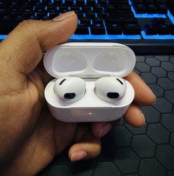 Manama, Mobile Phones, BHD 35,  Apple AirPods (3rd Generation) &ndash; Original