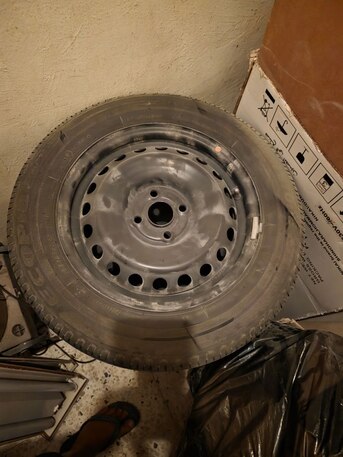 Al Sulaymaniyyah, Auto Parts, SAR 100,  Hyundai Accent Stock Rim  & Covers Size 15R