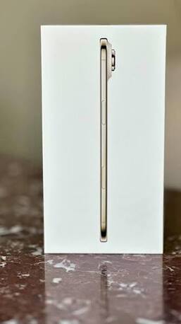 Salamah, Mobile Phones, SAR 2960,  IiPhone 17 Air 256GB White &ndash; Like New