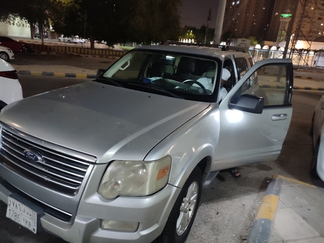 Riyadh, Vehicles, Cars & Trucks , SAR 12500,  Ford Explorer,  2010,  Automatic,  264460 KM,