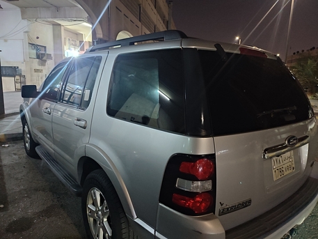 Riyadh, Vehicles, Cars & Trucks , SAR 12500,  Ford Explorer,  2010,  Automatic,  264460 KM,