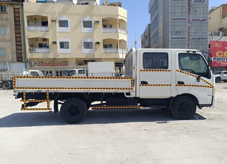 Riffa, Vehicles, Cars & Trucks , BHD 4600,  HINO,  2016,  Manual,  117000 KM,  - XZU710L -6 WHEEL
