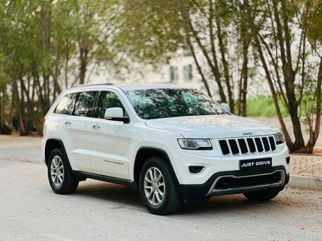 Segaya, Vehicles, Cars & Trucks , BHD 4950,  Jeep Grand Cherokee,  2015,  Automatic,  200000 KM,   2019 MODEL 4X4 5 SEATER SUV CALL OR WHATSAPP ON 35400768 ,33665080