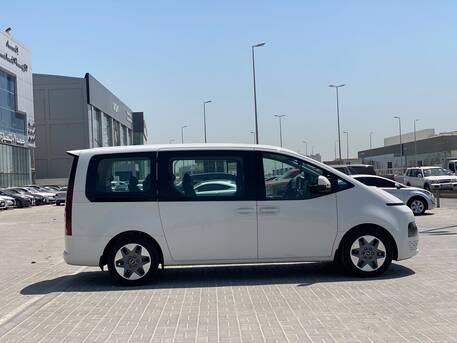 Manama, Vehicles, Cars & Trucks , BHD 8900,  HYUNDAI STARIA,  2023,  Automatic,  60500 KM,    (White)