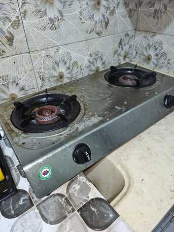 Jeddah, Household Items, SAR 250,  For Sale: Gas Cylinder With 2-Burner Gas Cooker (Sanford) 250 SAR