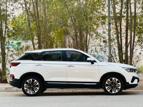 Segaya, Vehicles, Cars & Trucks , BHD 5500,  BESTUNE T77,  2023,  Automatic,  34000 KM,    MODEL STYLISH FULL OPTION SUV CALL OR WHATSAPP ON 35400768 ,33665080