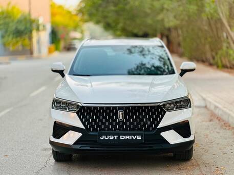 Segaya, Vehicles, Cars & Trucks , BHD 5500,  BESTUNE T77,  2023,  Automatic,  34000 KM,    MODEL STYLISH FULL OPTION SUV CALL OR WHATSAPP ON 35400768 ,33665080