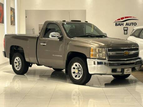 East Riffa, Vehicles, Cars & Trucks , BHD 3200,  Chevrolet Silverado,  2012,  Automatic,  193000 KM,   MODEL  FOR SALE