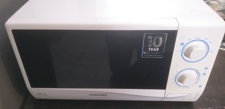 Juffair, Household Items, BHD 12,  Samsung Microwave Oven