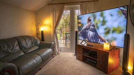 Islamabad, Electronics, PKR 94,  Samsung 4K UHD U8000 Smart TV- 43&Prime; Available On Meeram Store
