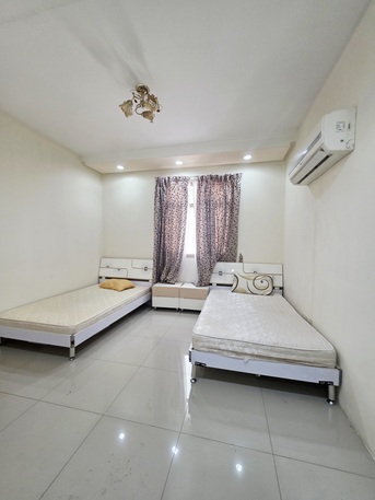 Zinj, Apartments, Flats, Houses & Villas, BHD 300/month,  Furnished,  2 BR,  - Parking, WiFi, - Fully Furnished 2 BHK Flat With Unlimited Ewa @300/BD In Zinj