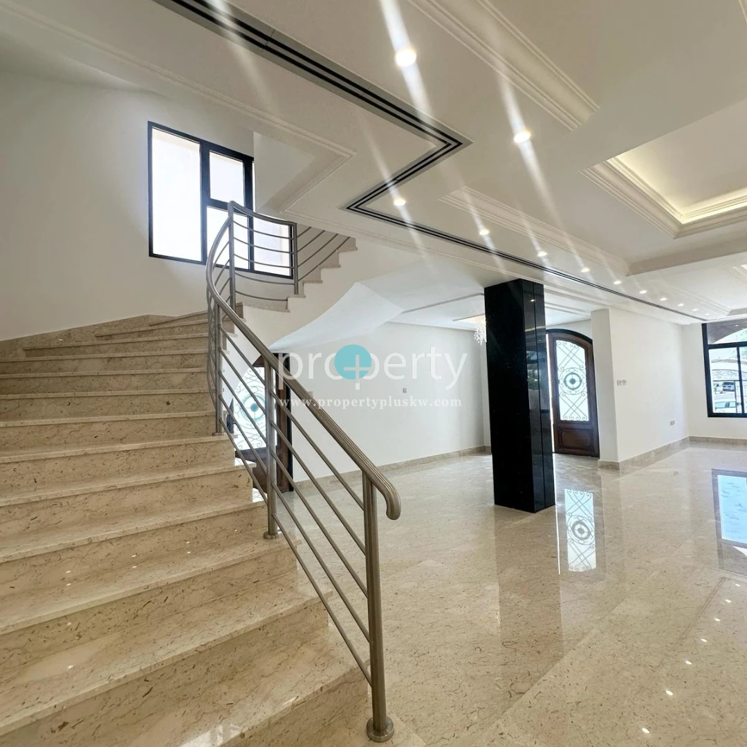 Kuwait City, Villas, KWD 3000,  Renovated Villa For Rent In Nuzha,Kuwait City