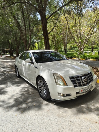 Manama, Vehicles, Cars & Trucks , BHD 1650,  Cadillac CTS,  2013,  Automatic,  210000 KM,   For Sale In Excellent Condition