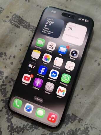 Riyadh, Mobile Phones, SAR 3300,  I PHONE 15 PRO MAX 256 GB BLACK TITANIUM 5G WITH FACE TIME MIDDLE EAST VERSION