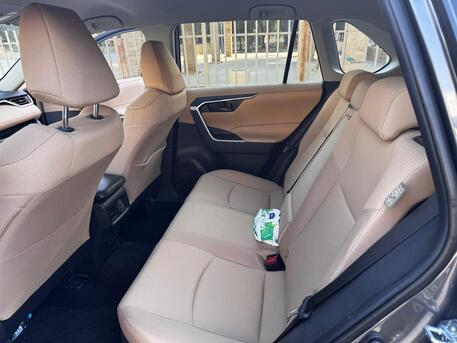 Riyadh, Vehicles, Cars & Trucks , SAR 28460,  Toyota RAV4 Hybrid LE 4x4,  2025,  Automatic,  5600 KM,    - Only 5,600 KM