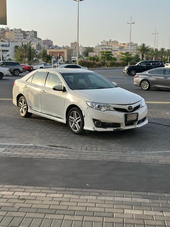 Jeddah, Vehicles, Cars & Trucks , SAR 27000,  Toyota Camry,  2013,  Automatic,  271000 KM,  Camry  Full Option