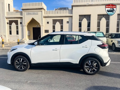 Manama, Vehicles, Cars & Trucks , BHD 100,  NISSAN KICKS-SV,  2022,  Automatic,  61000 KM,    MODEL FOR SALE