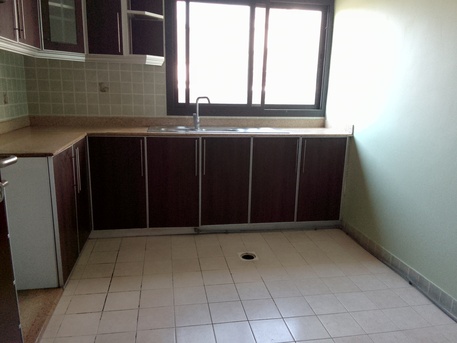 Adliya, Apartments, Flats, Houses & Villas, BHD 230/month,  3 BR,  3 Bedroom Semi-furnished Flat For Rent